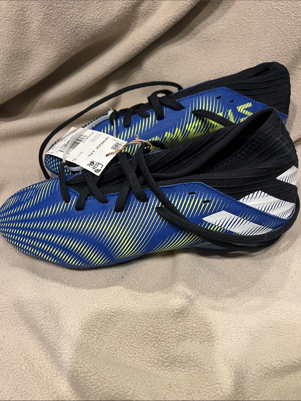 adidas Nemeziz youth soccer cleats - Picture 4 of 5